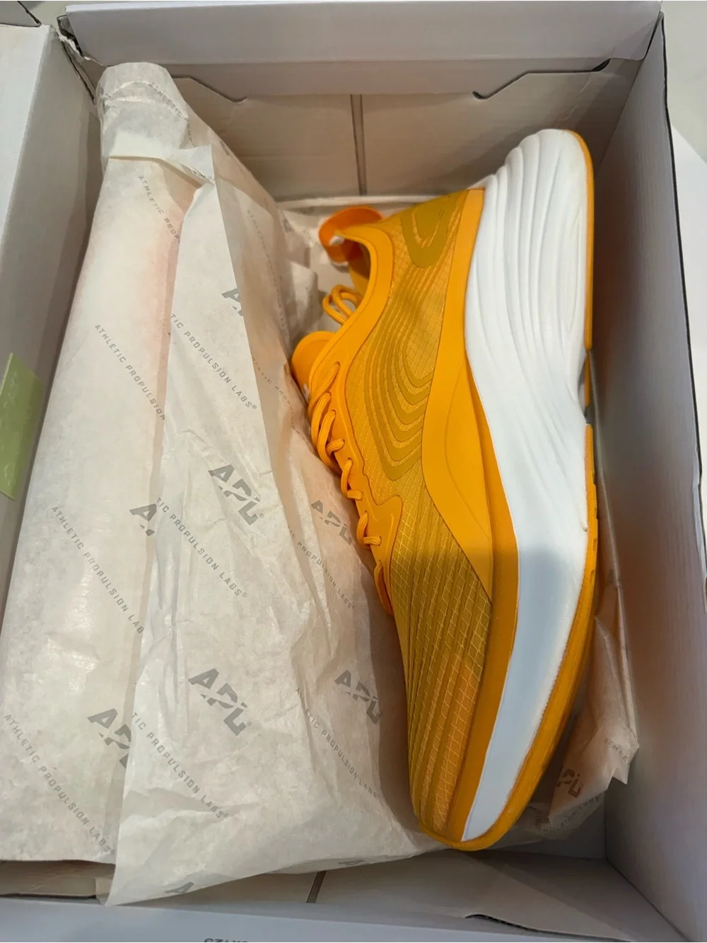 NEW APL Mens Athletic Streamline Orange Mango White Training/Running Sneakers